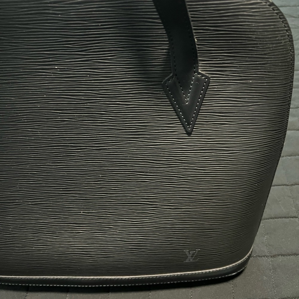 Louis Vuitton Black Epi Leather Lussac Zip Tote Bag 106lv5